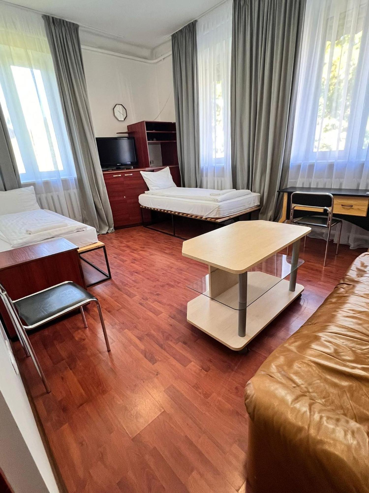 Klaipeda Inn Private Parking And Kitchen מראה חיצוני תמונה