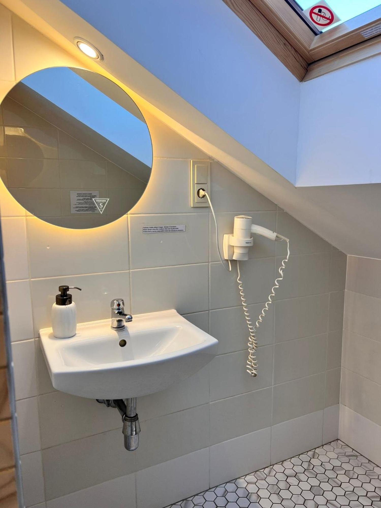 Klaipeda Inn Private Parking And Kitchen מראה חיצוני תמונה