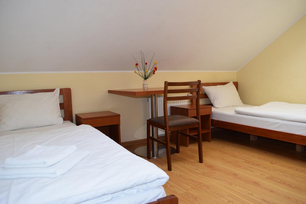 Klaipeda Inn Private Parking And Kitchen מראה חיצוני תמונה